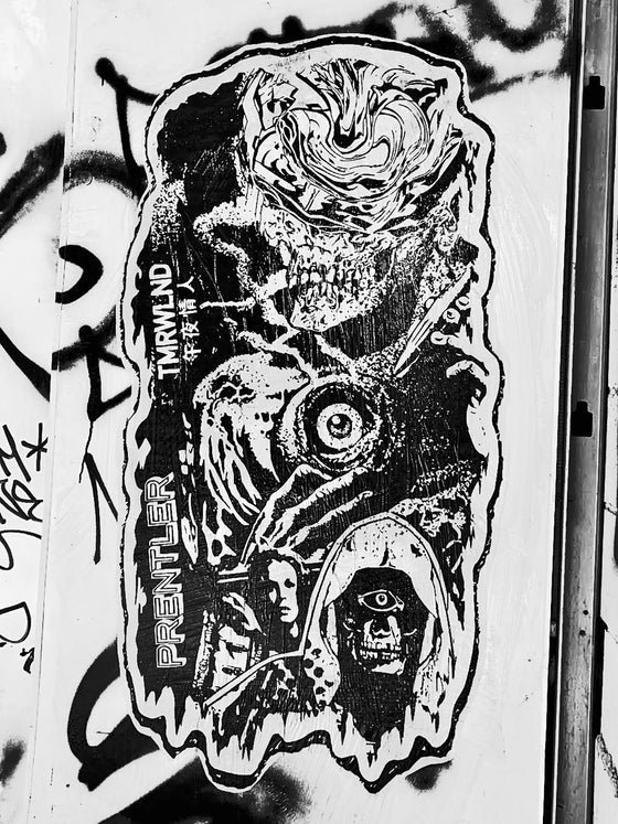PRENTLER X TMRWLND Skateboard ( Holographic )